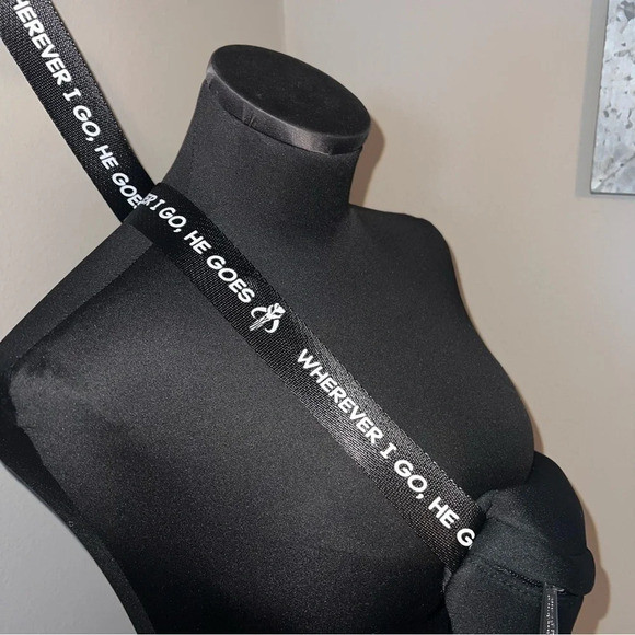 NWT Disney Star Wars: The Mandalorian Loungefly Hip Pack - Picture 6 of 8